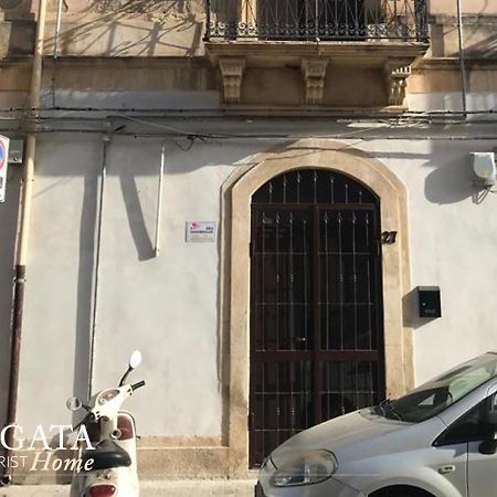 Borgata Home - Casa Vacanza Siracusa سيراكوزا المظهر الخارجي الصورة
